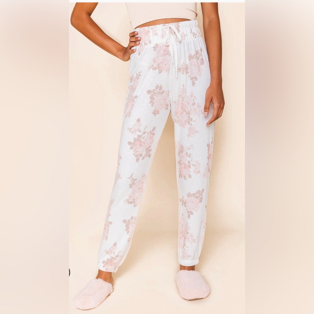 Alya Rachel floral brushed sweatpants